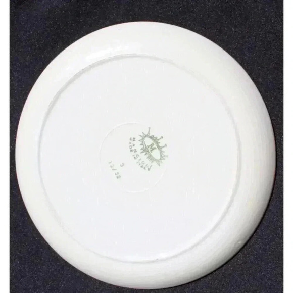 Vintage MANCIOLI ITALY 8.5" RED APPLE Salad / Dinner Plate - RARE - Picture 2 of 2